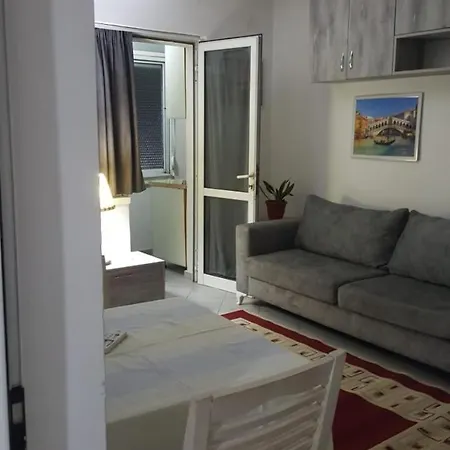 Peacefull Cozzy Studio Flat Apartment Tirana