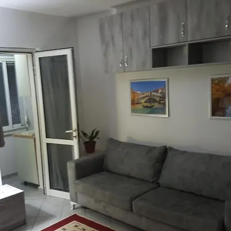 Peacefull Cozzy Studio Flat Apartment *