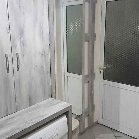 Apartment Peacefull Cozzy Studio Flat Tirana